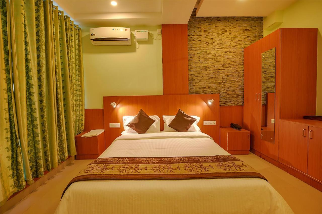 Fabhotel The Btm Palace - Btm Layout Nr Gopalan Innovation Mall Bangalore Exteriör bild