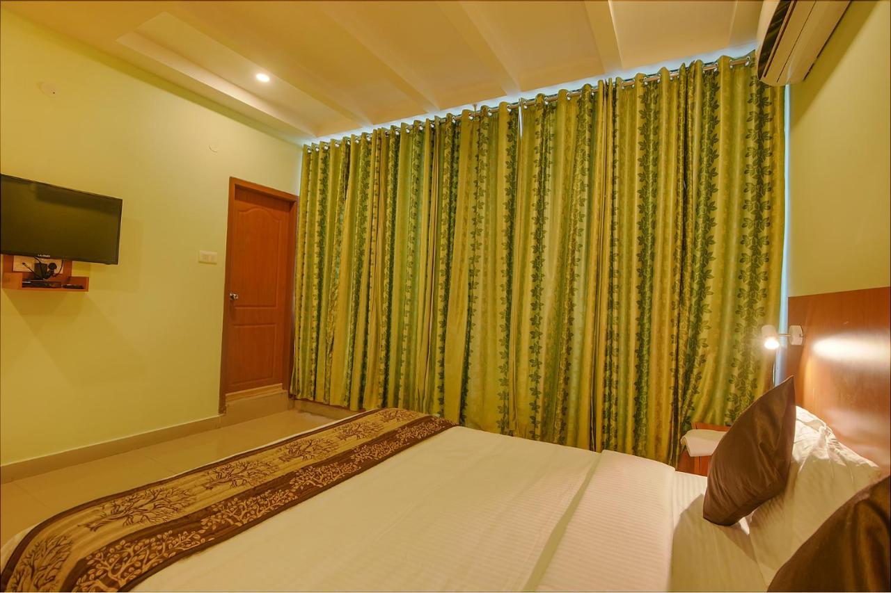 Fabhotel The Btm Palace - Btm Layout Nr Gopalan Innovation Mall Bangalore Exteriör bild